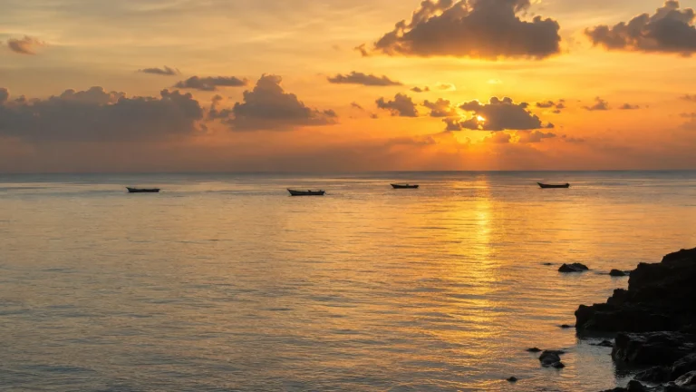 Sunrise Fisher Boats Distance