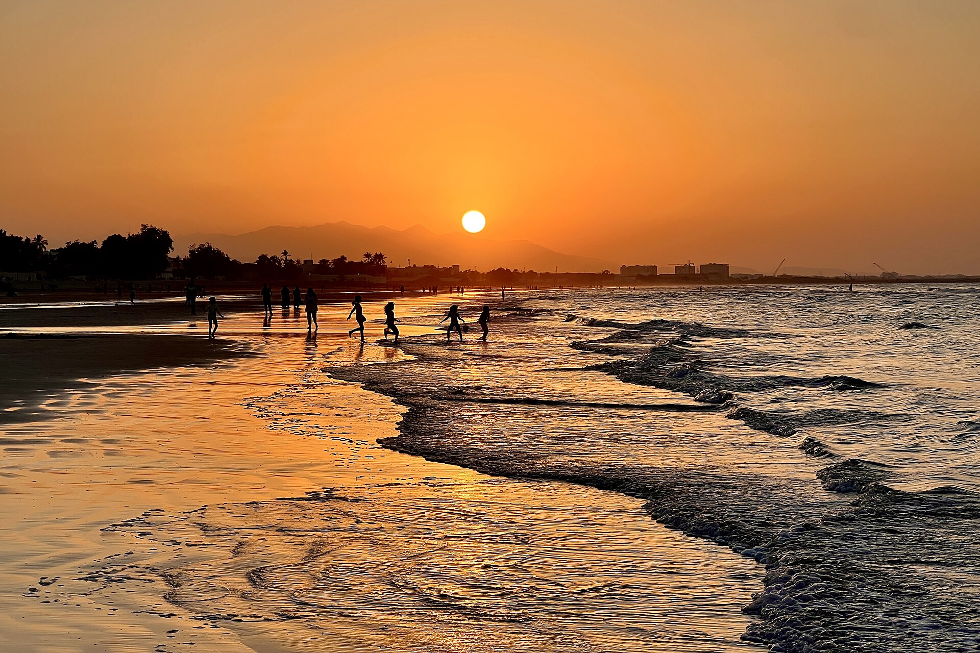 Muscat + Dubai
