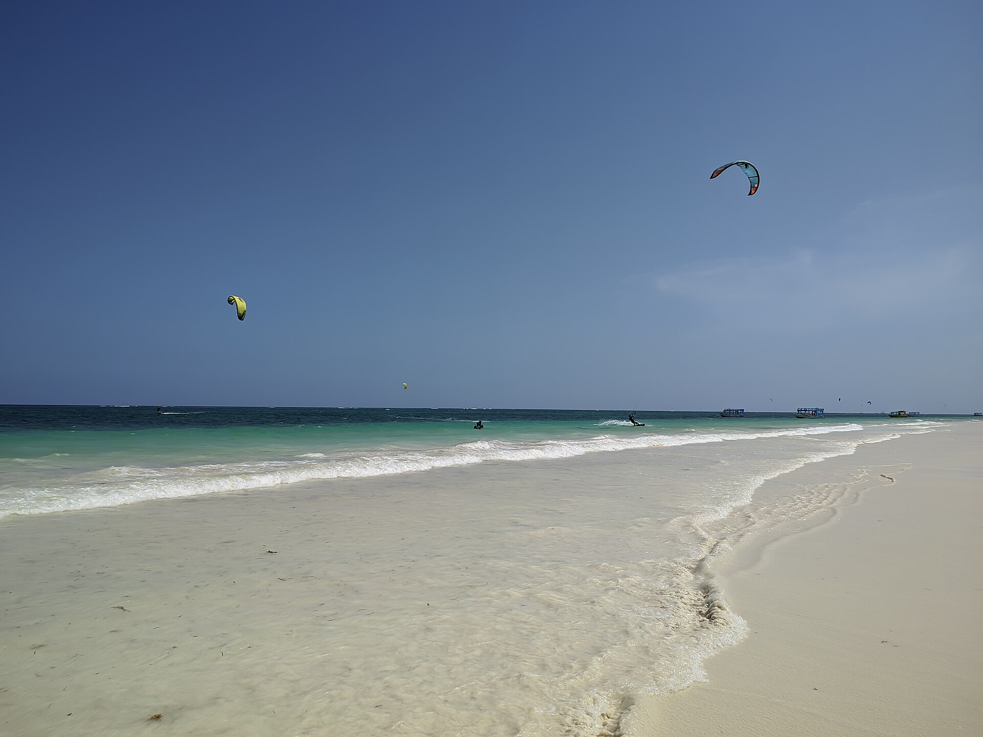 3 Nights — Diani Beach Holiday