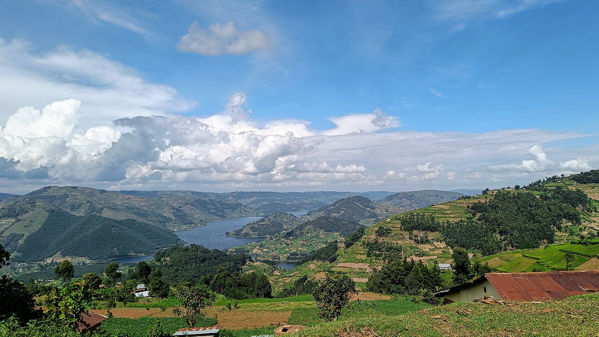 3 Nights — Lake Bunyonyi Escape